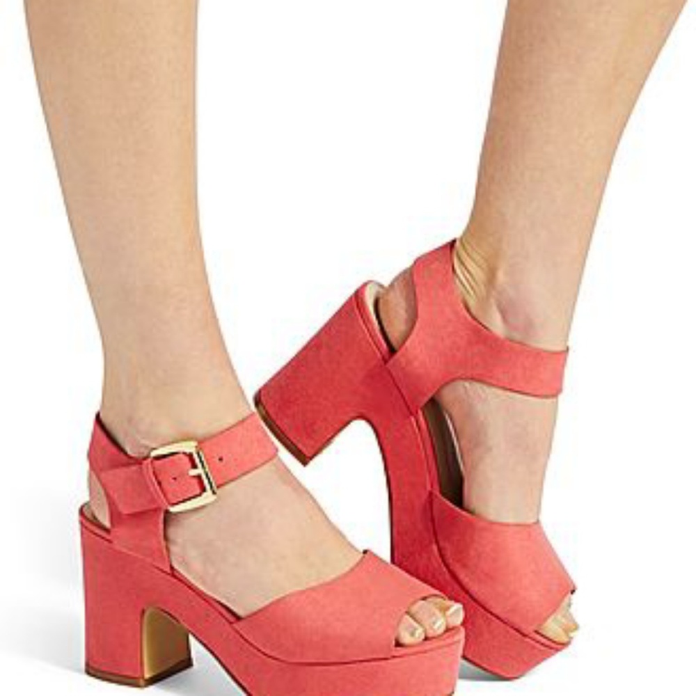 Peep toe sandals